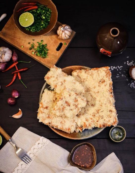 Cơm Cháy Chà Bông - Món Ăn Vặt Hấp Dẫn