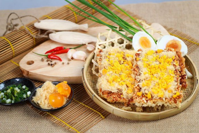 Cơm Cháy Trứng Muối Rộp Rộp - Hương Vị Đặc Biệt