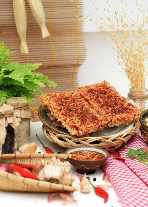 Thưởng Thức Cơm Cháy Sốt Mắm Đặc Biệt